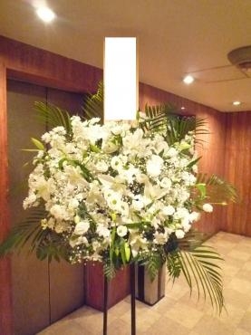 開店、御祝スタンドご注文ありがとうございました。｜「銀座ニューフラワー」　（東京都中央区の花キューピット加盟店 花屋）のブログ