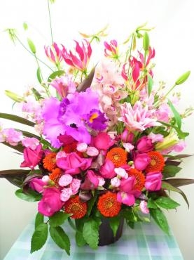 御祝アレンジメント、ご注文ありがとうございました。｜「銀座ニューフラワー」　（東京都中央区の花キューピット加盟店 花屋）のブログ