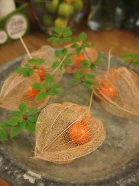 透かし鬼灯・・・・「　ほおずき　」｜「フローリスト飾り屋」　（鹿児島県鹿児島市の花キューピット加盟店 花屋）のブログ
