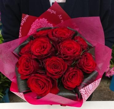 プロポーズ♪ダーズンローズ　バラの花束♪｜「愛花」　（愛媛県松山市の花キューピット加盟店 花屋）のブログ