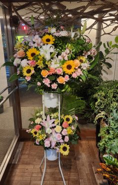 開店祝のスタンド花｜「花かざり」　（大阪府大阪市城東区の花キューピット加盟店 花屋）のブログ