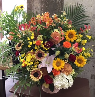 向日葵のアレンジメント｜「花かざり」　（大阪府大阪市城東区の花キューピット加盟店 花屋）のブログ